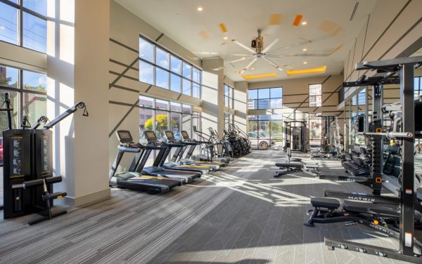 ac03-AM-Alexan-River-Oaks-Athletic-Club-6H1A1670-HDR-2250x1500